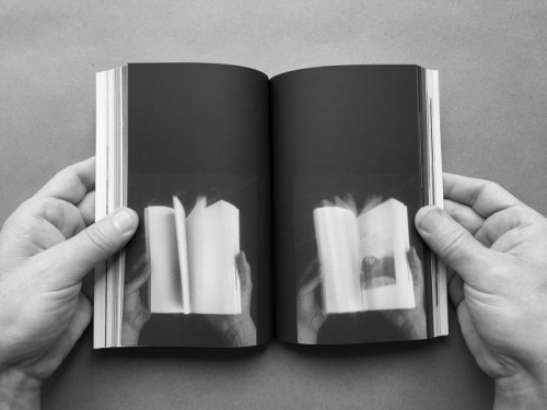 空間などからインスピレーションが湧き製作した。